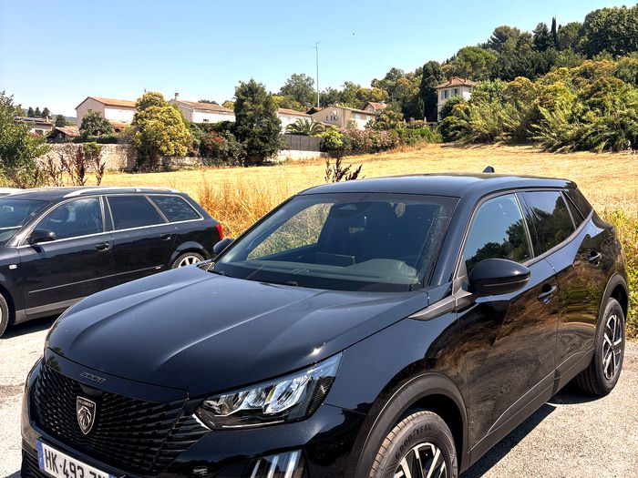 Peugeot 2008 Hybrid